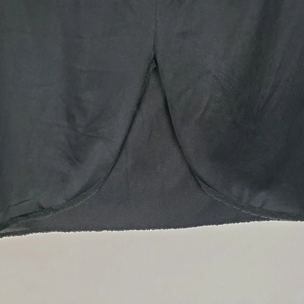 Vintage Vanity Fair Antron III Nylon Half Slip Black Back Slit Size Medium